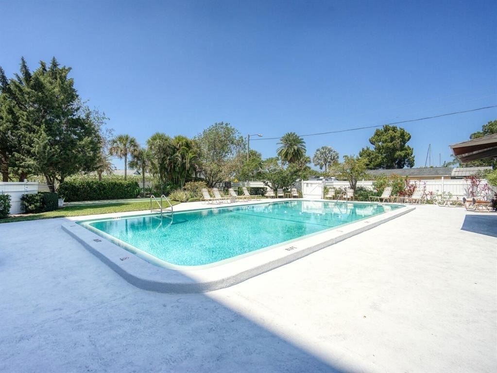 4939 Floramar Terrace - Photo 33