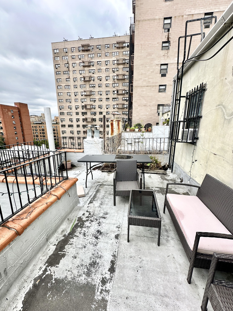 West 106th Street - Photo 0