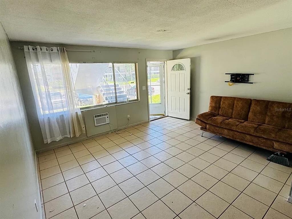 2353 Shelley Street - Photo 3