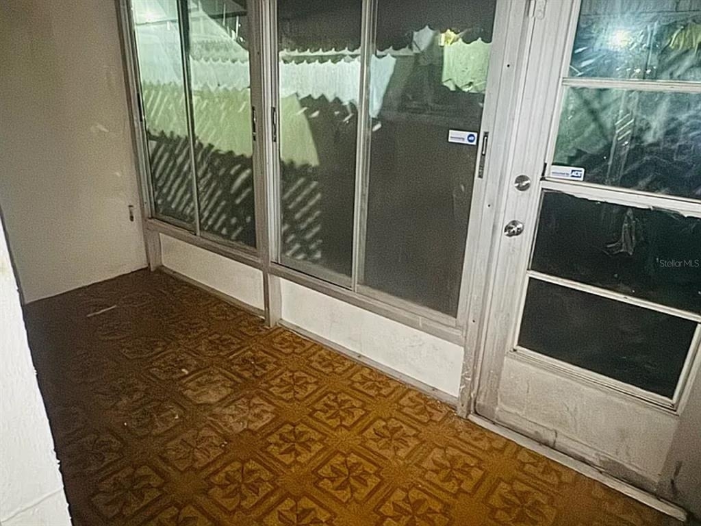 2353 Shelley Street - Photo 11