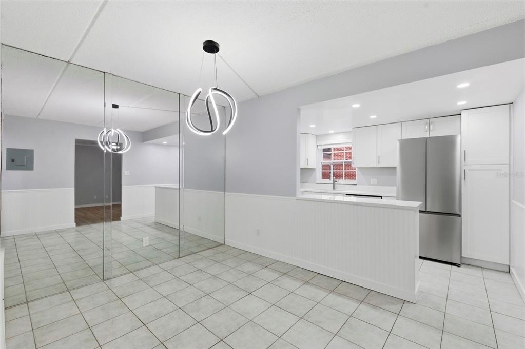 1125 83rd Avenue N - Photo 4