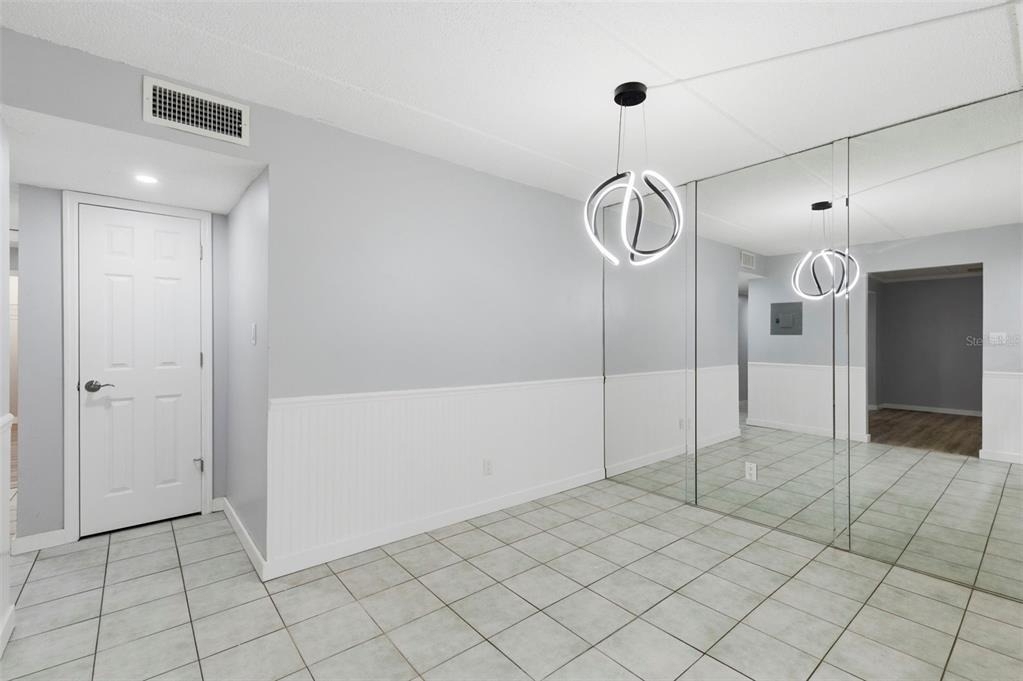 1125 83rd Avenue N - Photo 6