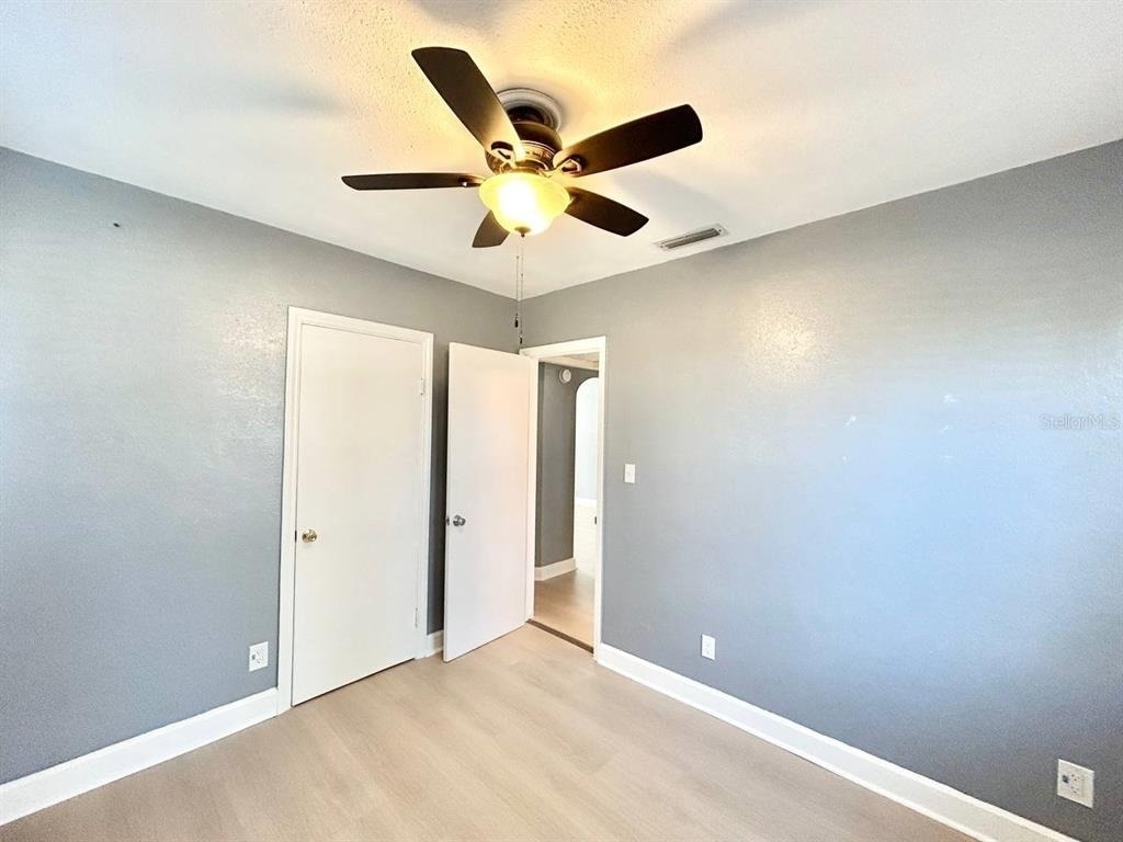 2720 Edwards Avenue S - Photo 9
