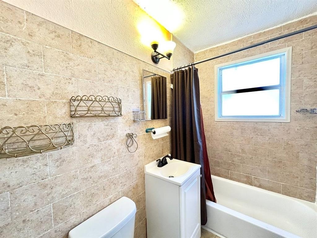 2720 Edwards Avenue S - Photo 14