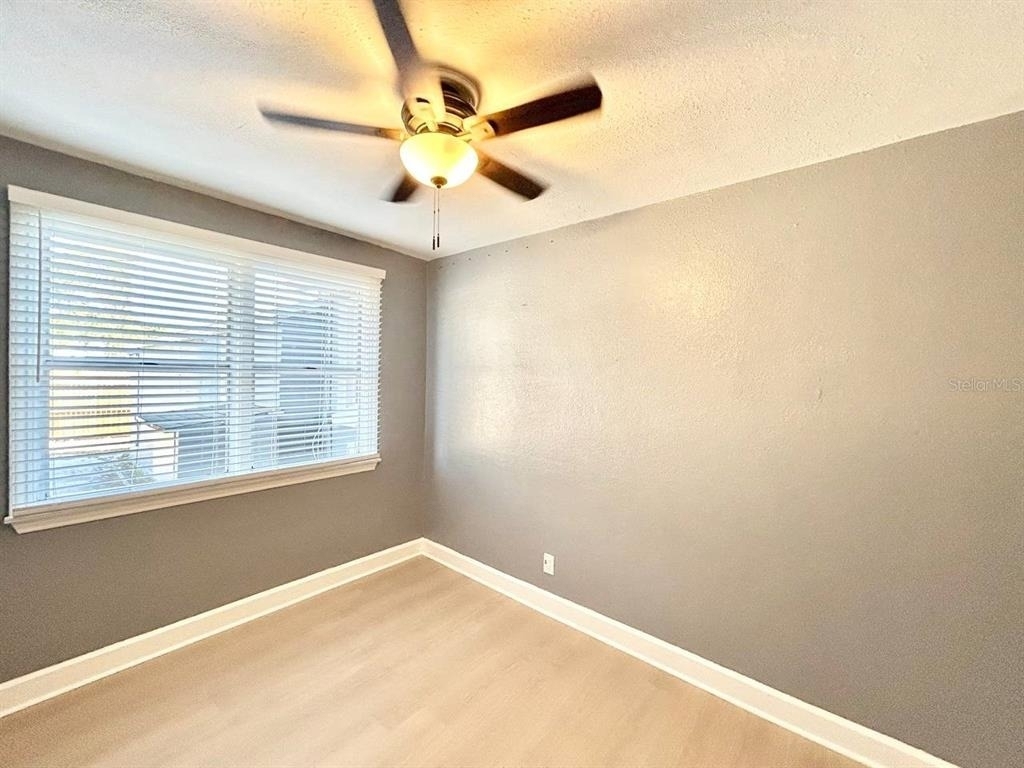 2720 Edwards Avenue S - Photo 8