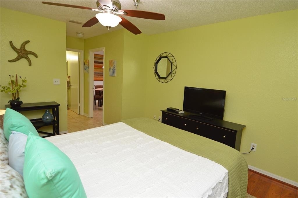 10265 Gandy Boulevard N - Photo 37