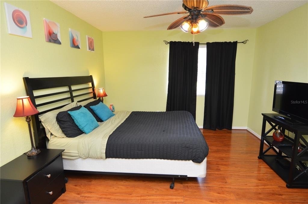 10265 Gandy Boulevard N - Photo 21