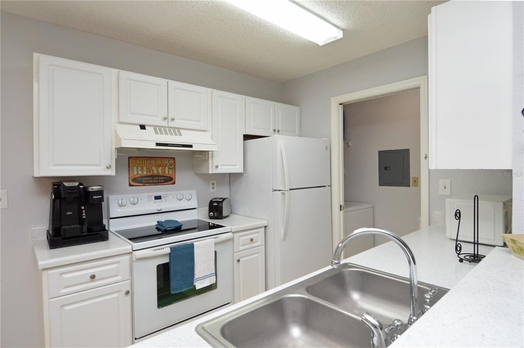 10265 Gandy Boulevard N - Photo 5