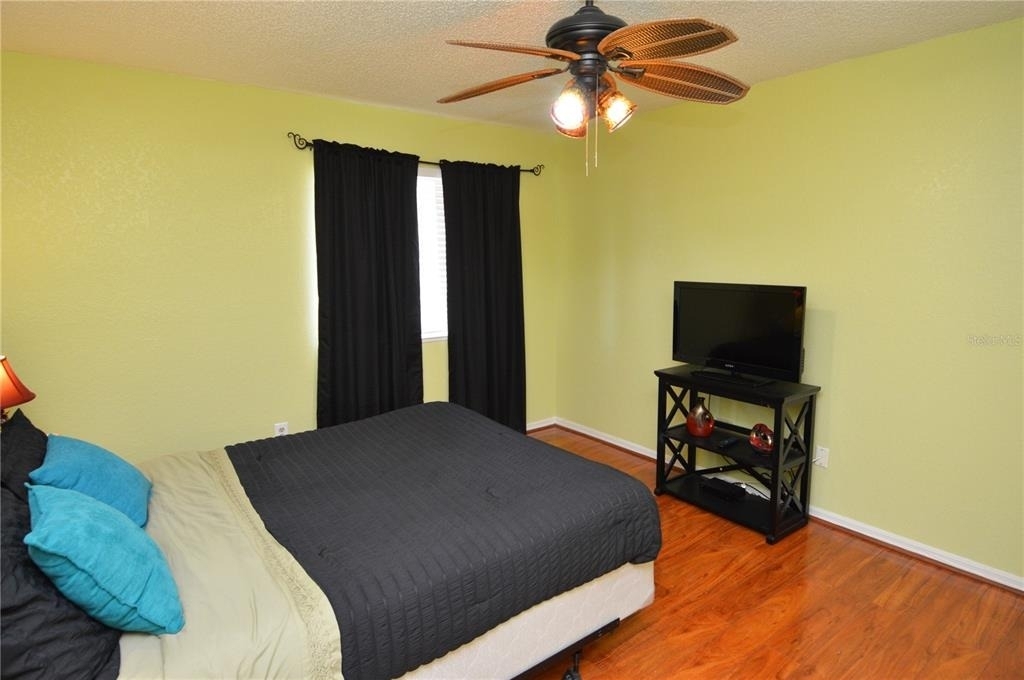 10265 Gandy Boulevard N - Photo 22