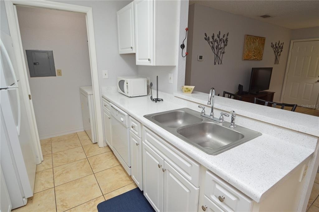 10265 Gandy Boulevard N - Photo 8