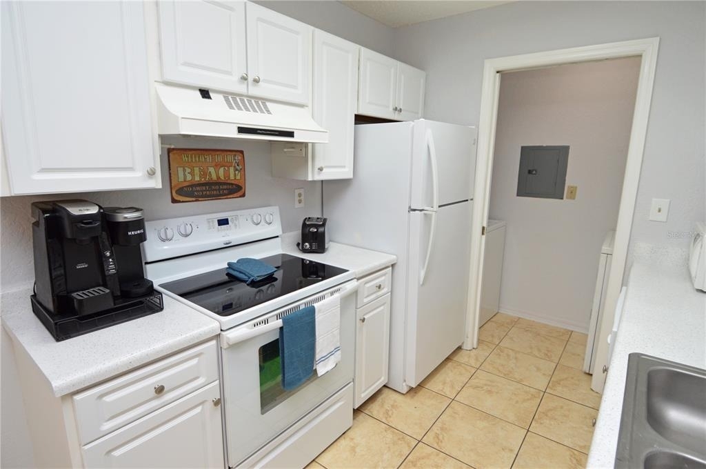 10265 Gandy Boulevard N - Photo 6