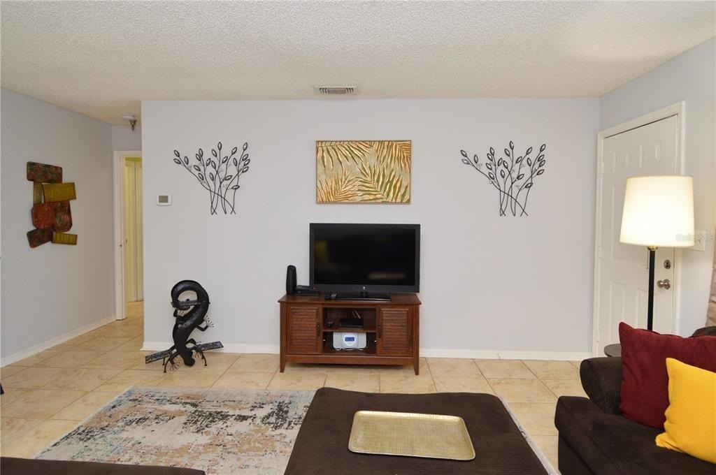 10265 Gandy Boulevard N - Photo 19