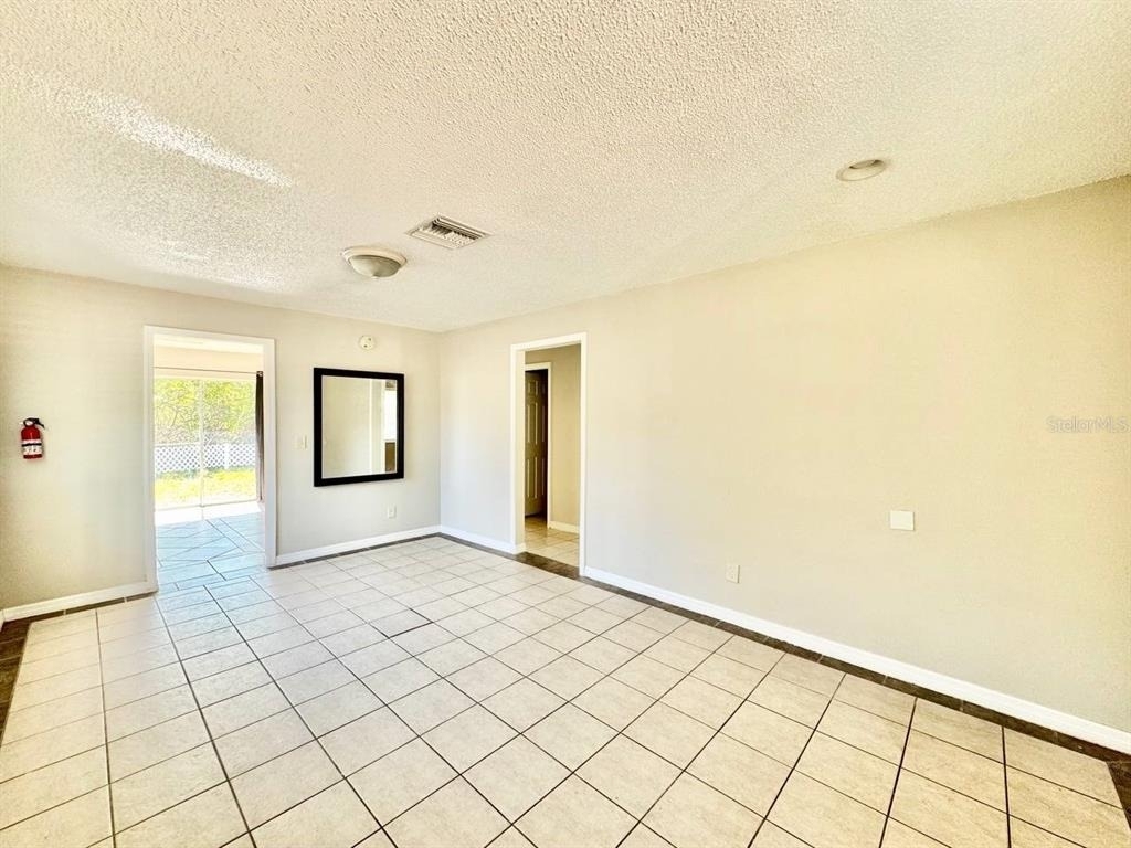 629 Wildwood Way - Photo 2
