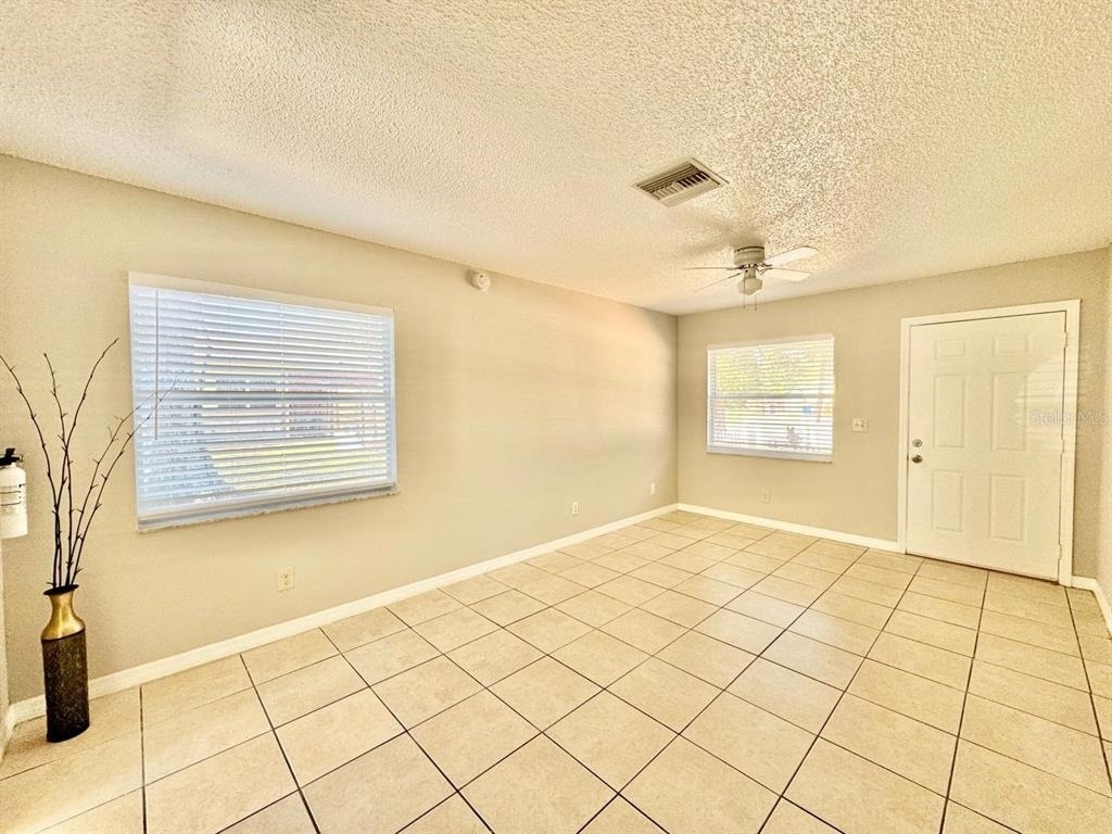 625 Wildwood Way - Photo 4