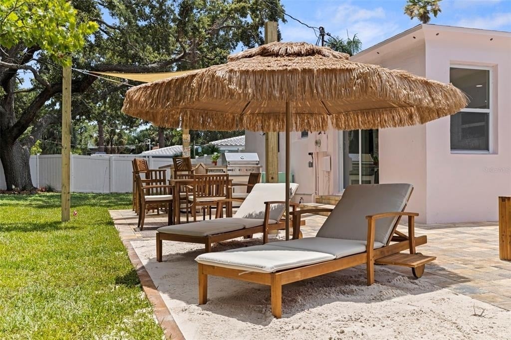 1579 Bayshore Boulevard - Photo 3