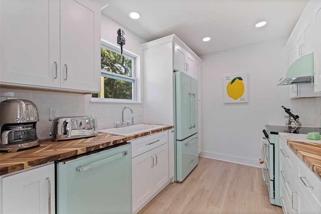 1579 Bayshore Boulevard - Photo 11