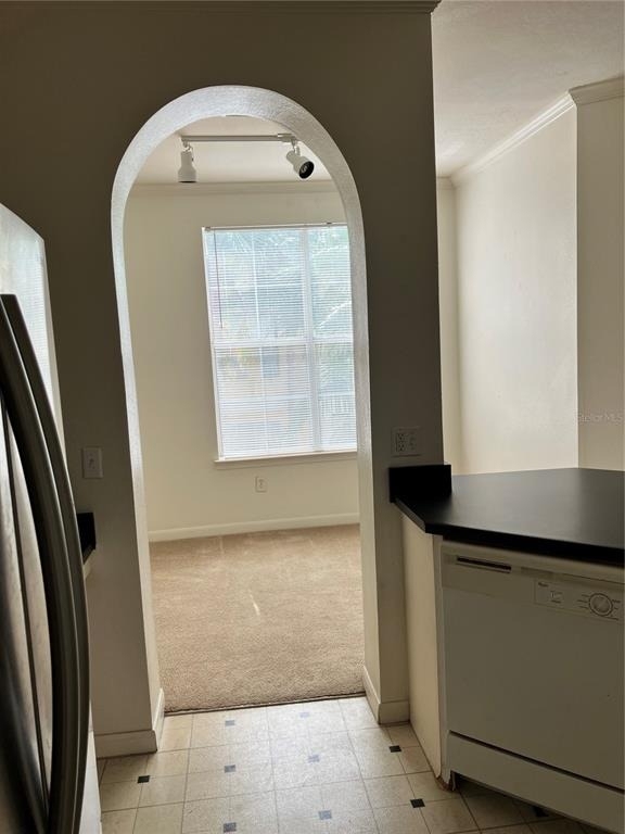 860 N Orange Avenue - Photo 2
