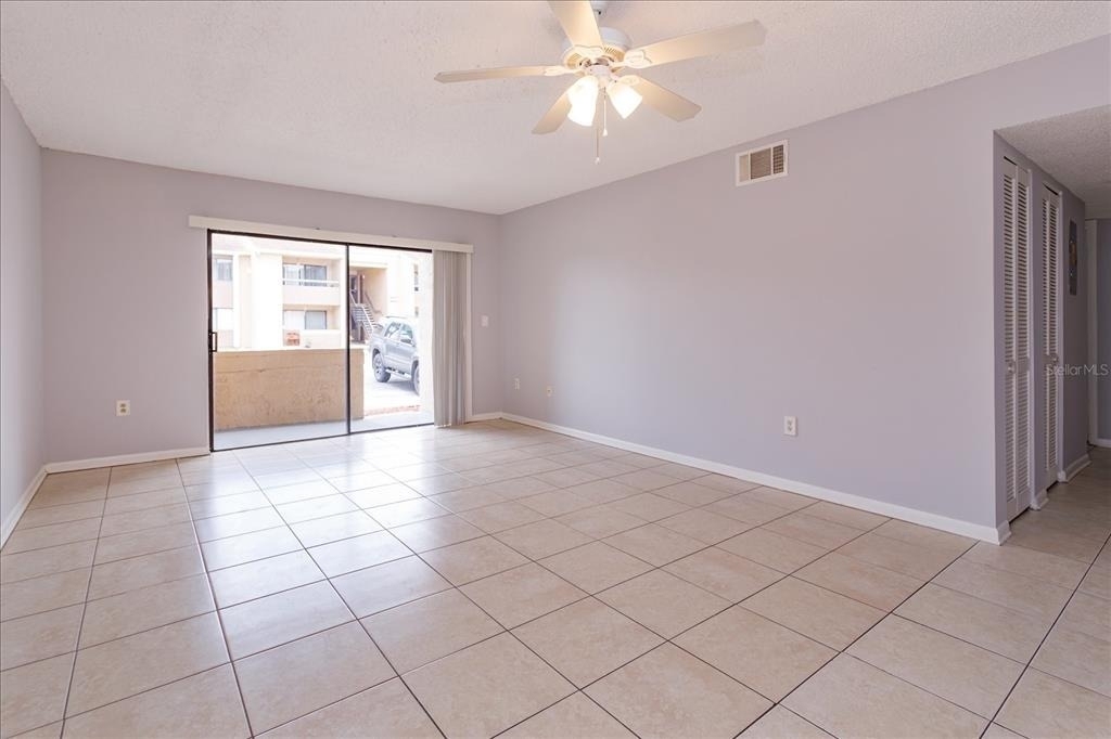 5013 Vineland Road - Photo 11