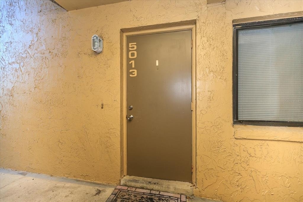 5013 Vineland Road - Photo 1