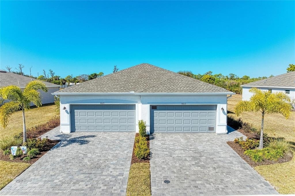 8613 Seasalt Loop - Photo 2