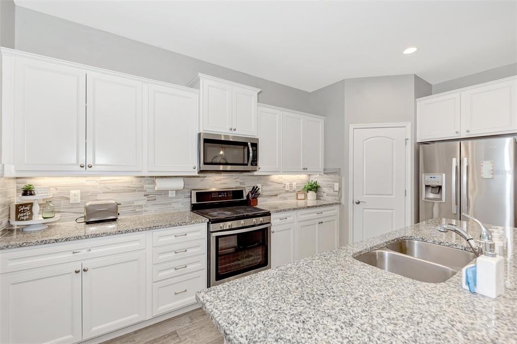 11616 Golden Bay Place - Photo 21