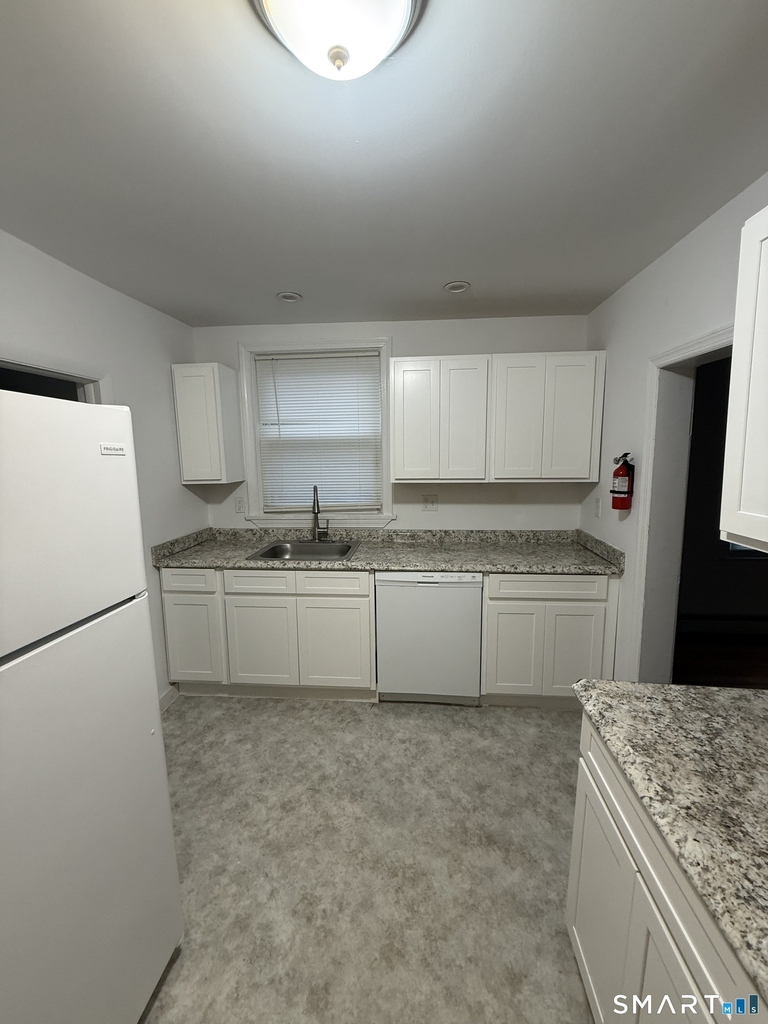 1 Farnsworth Street - Photo 5