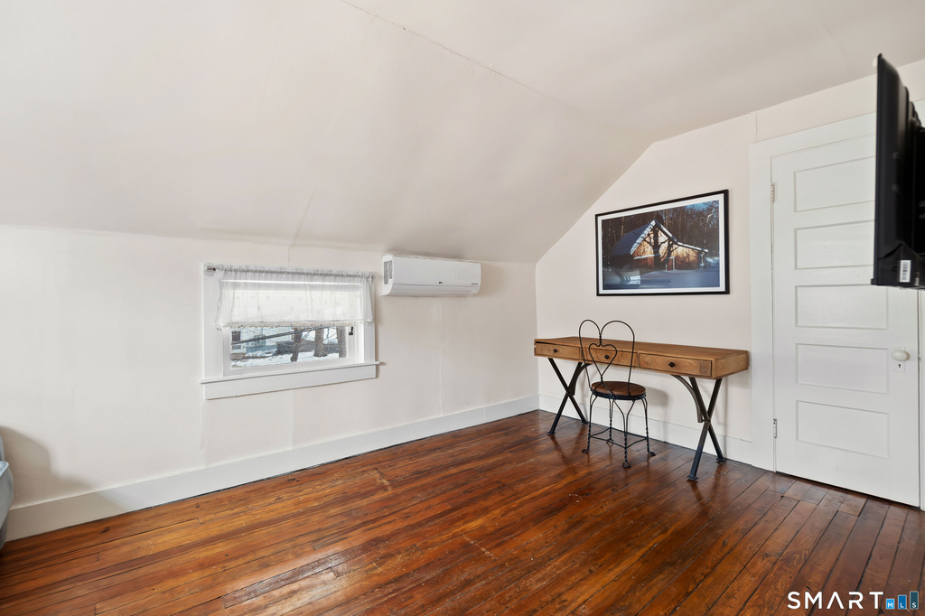 263 Seymour Road - Photo 7