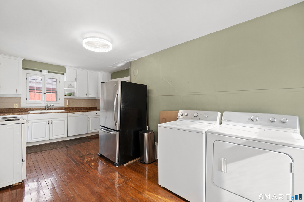 263 Seymour Road - Photo 5