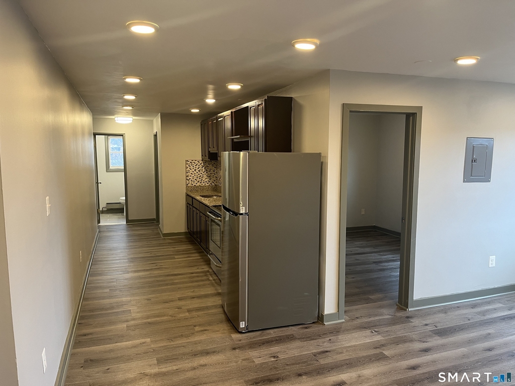 32 Cook Avenue - Photo 2