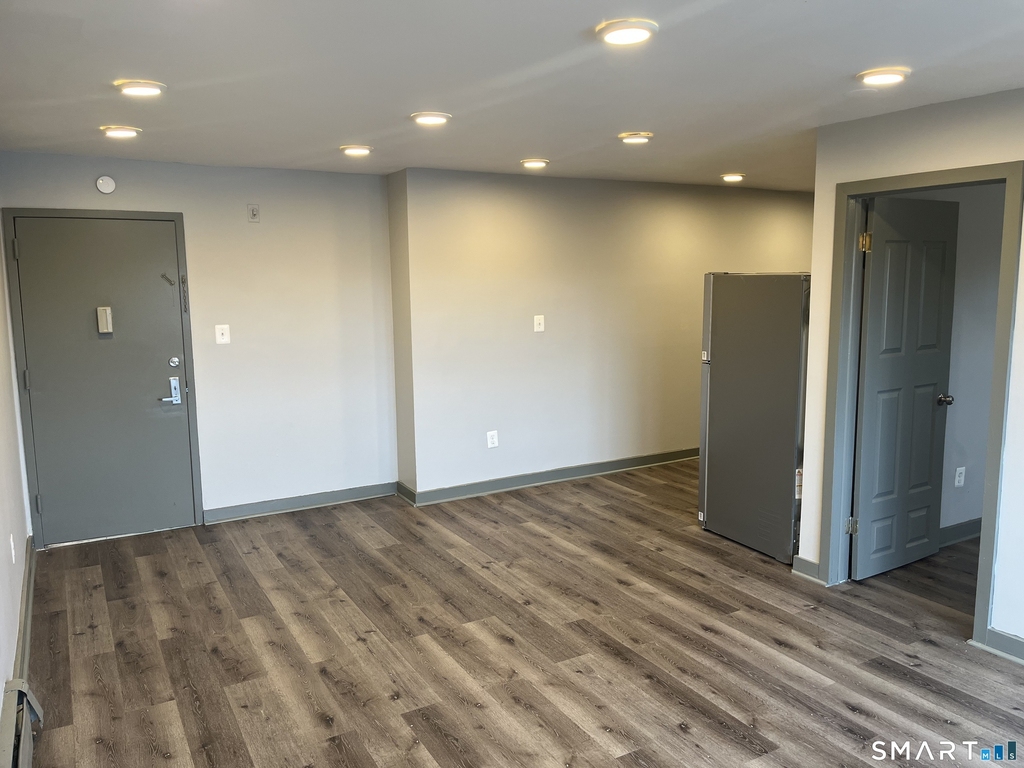 32 Cook Avenue - Photo 7
