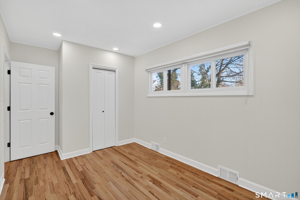 195 Laurel Place - Photo 10