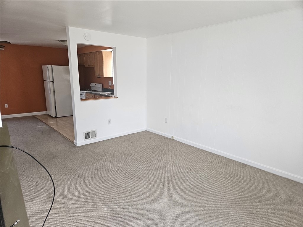 812 Westbury Rd - Photo 2
