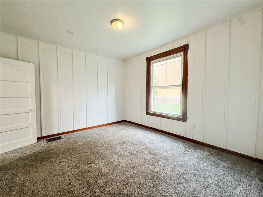 604 Center Ave - Photo 12