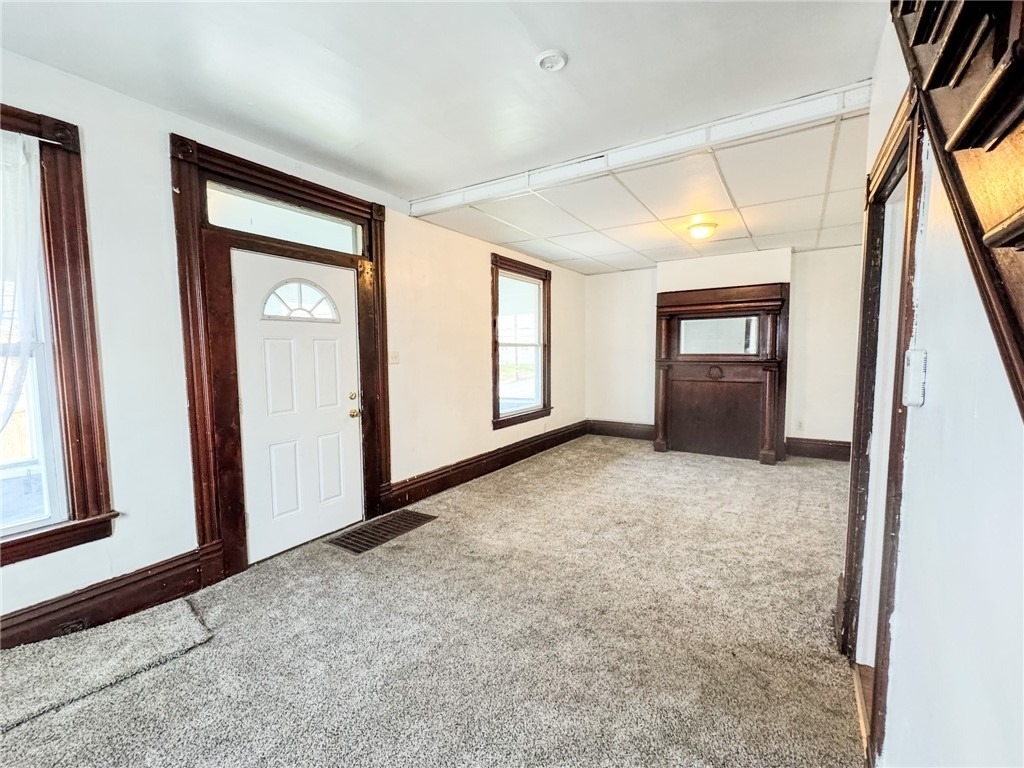 604 Center Ave - Photo 4