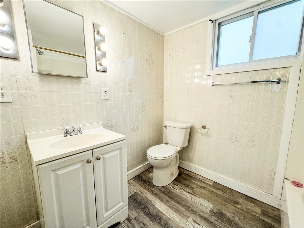 604 Center Ave - Photo 16