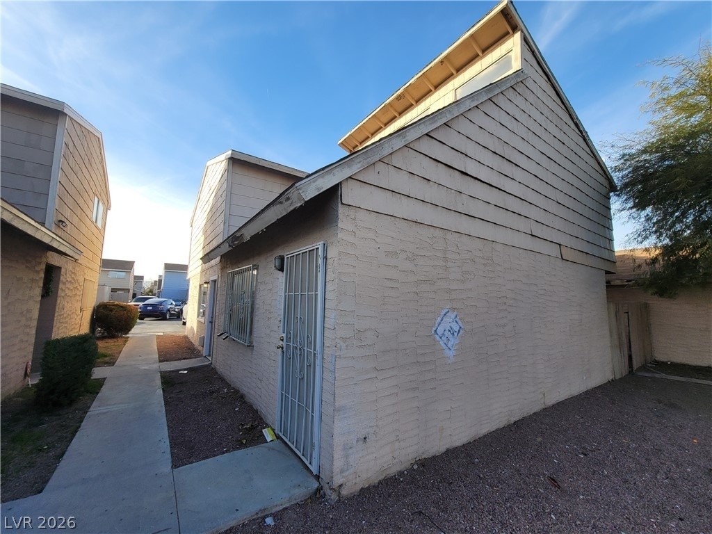 5126 Golden - Photo 6