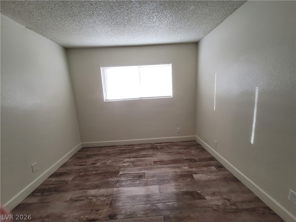 5126 Golden - Photo 18