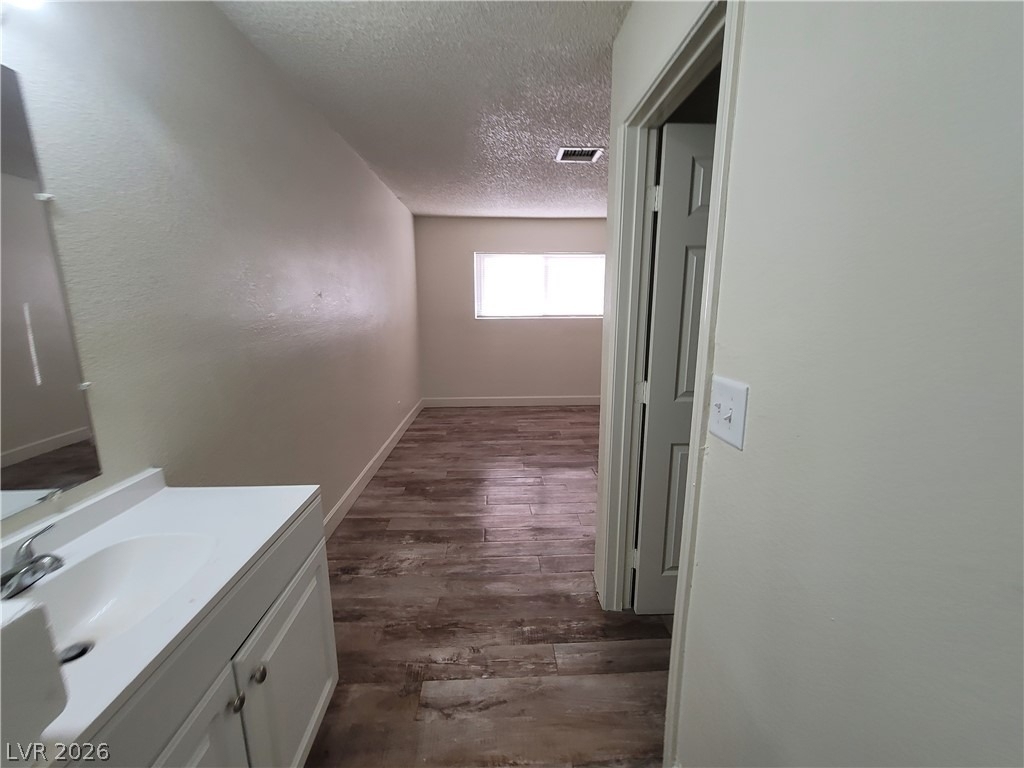 5126 Golden - Photo 45