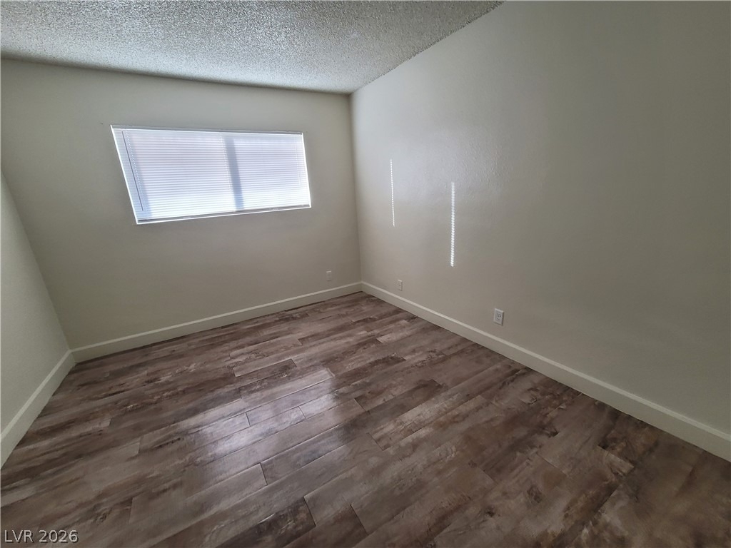 5126 Golden - Photo 17