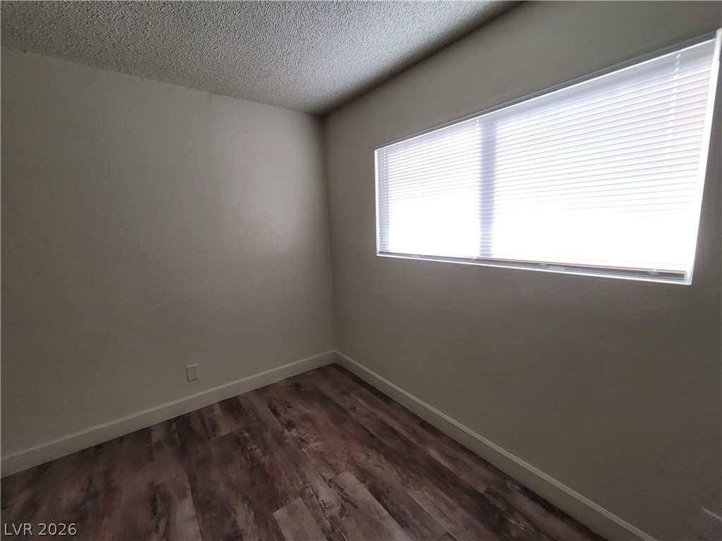 5126 Golden - Photo 20