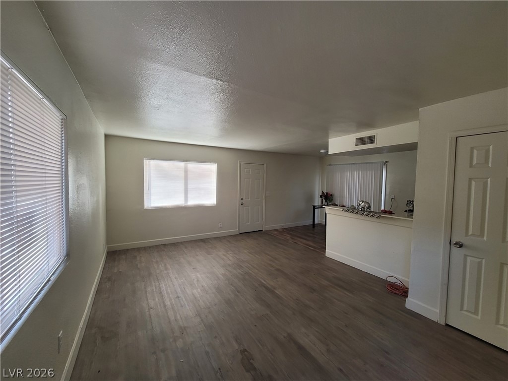 5126 Golden - Photo 15