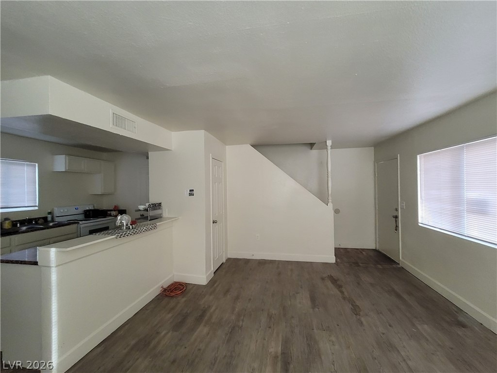 5126 Golden - Photo 11