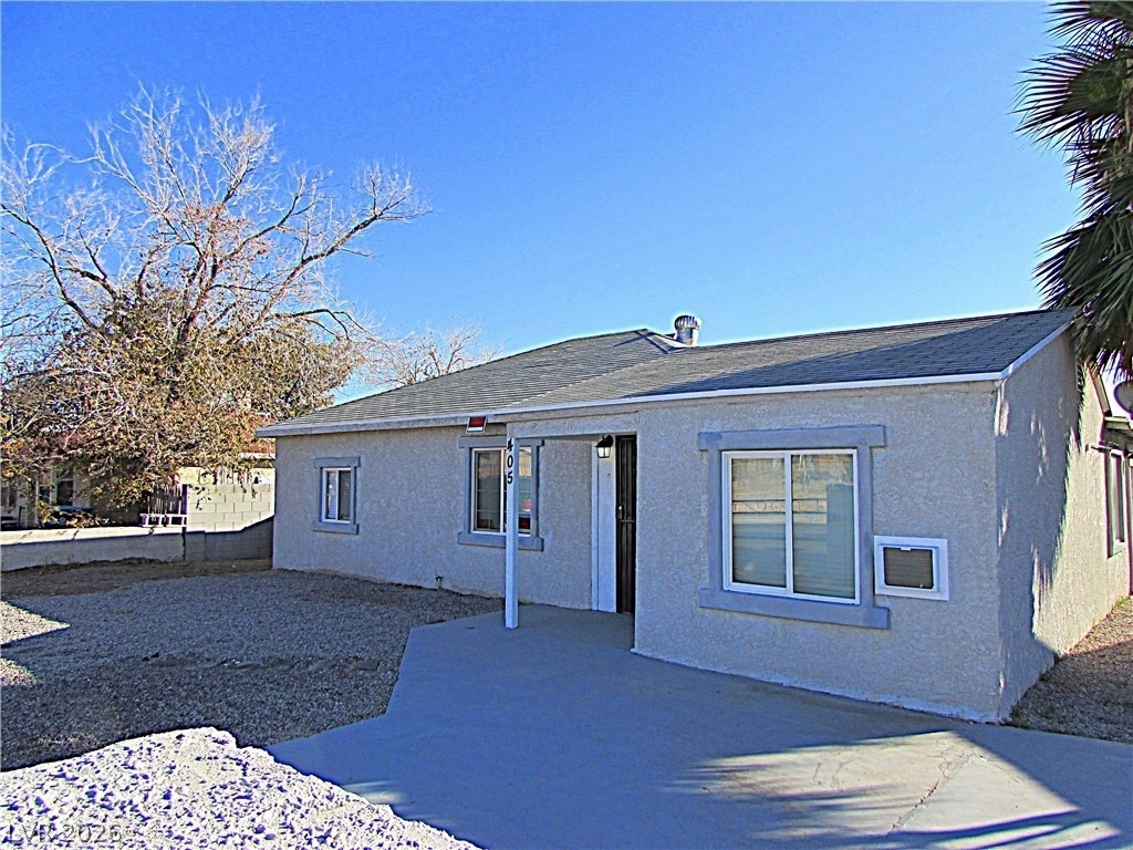 405 S 15th Street - Photo 0