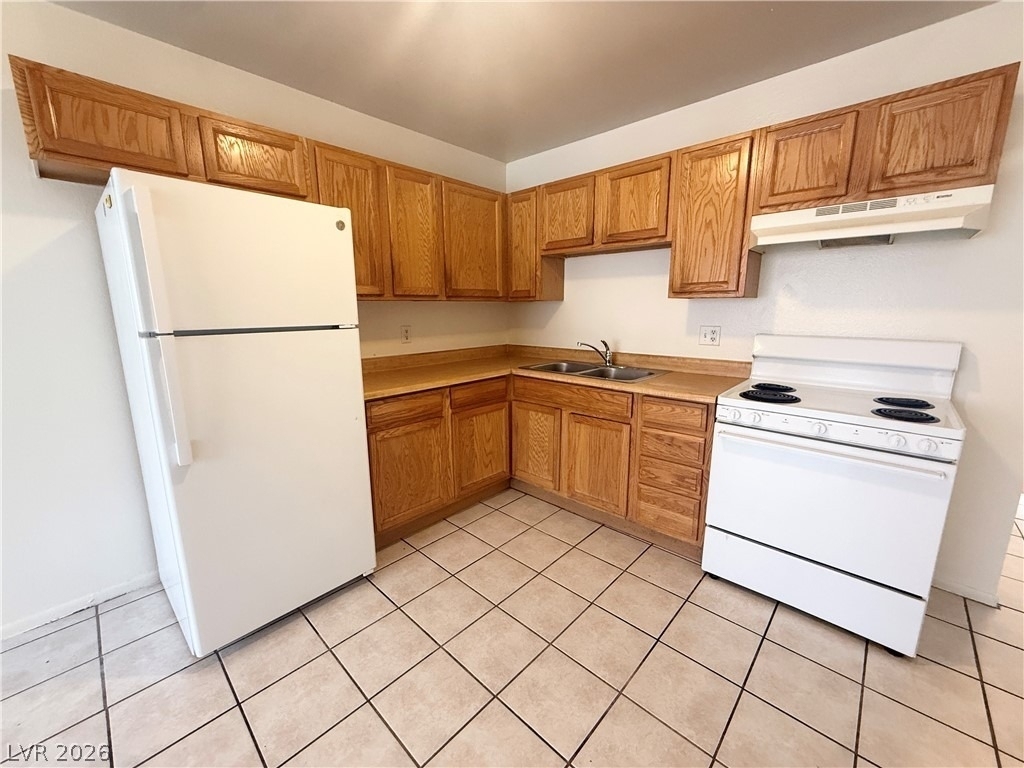 4220 Stewart Avenue - Photo 3