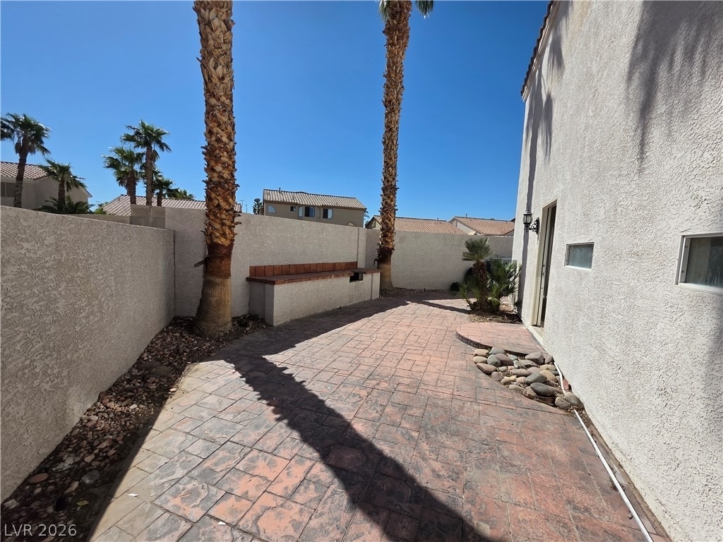 8829 Cornwall Glen Avenue - Photo 9