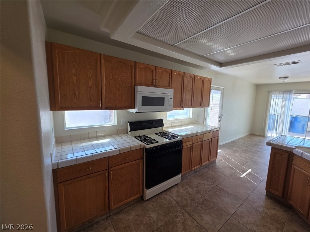 8829 Cornwall Glen Avenue - Photo 15