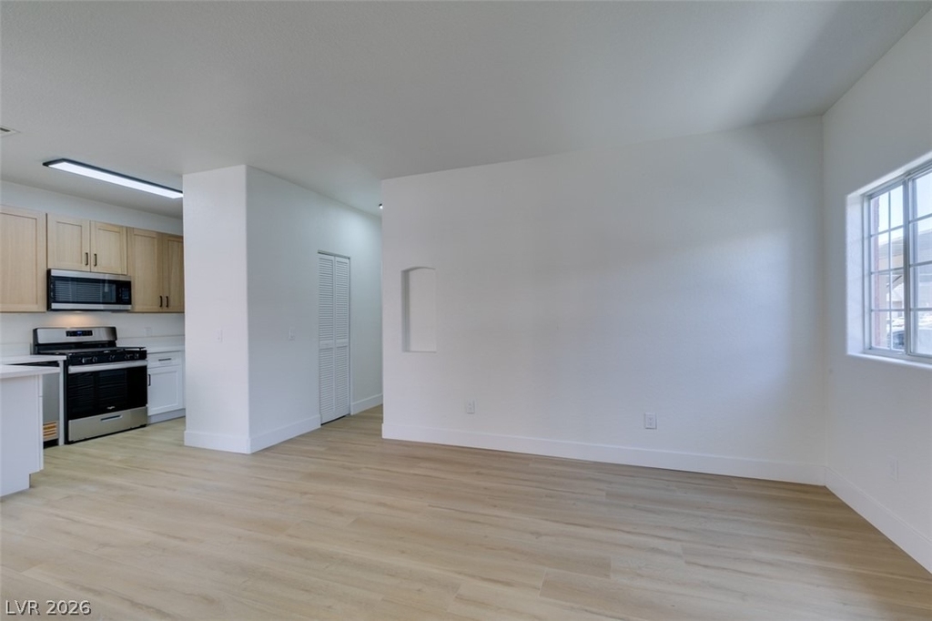 4730 E Craig Road - Photo 8