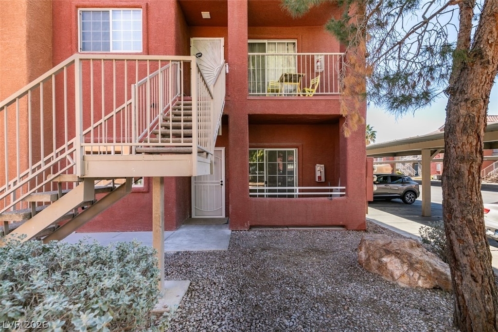 4730 E Craig Road - Photo 0