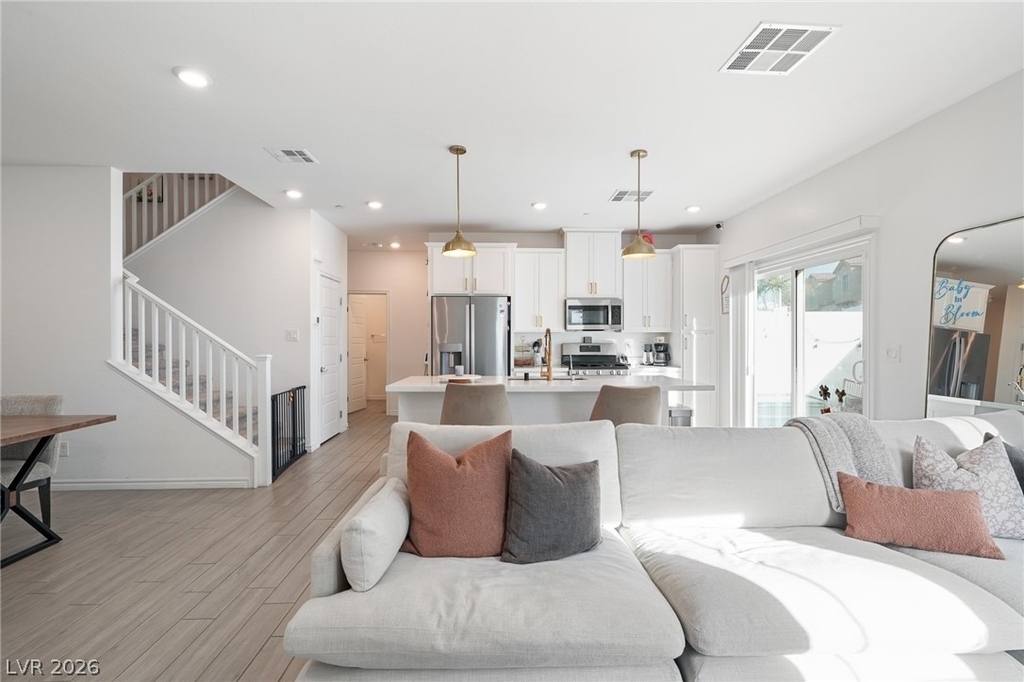 219 Cordelia Cove Avenue - Photo 4