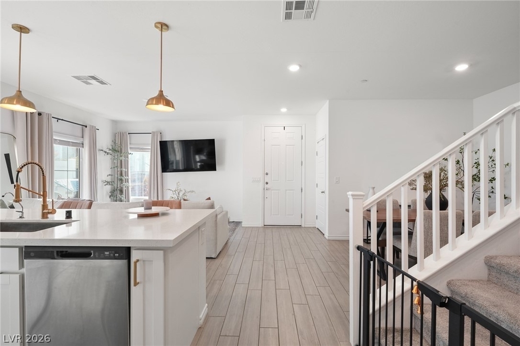 219 Cordelia Cove Avenue - Photo 6